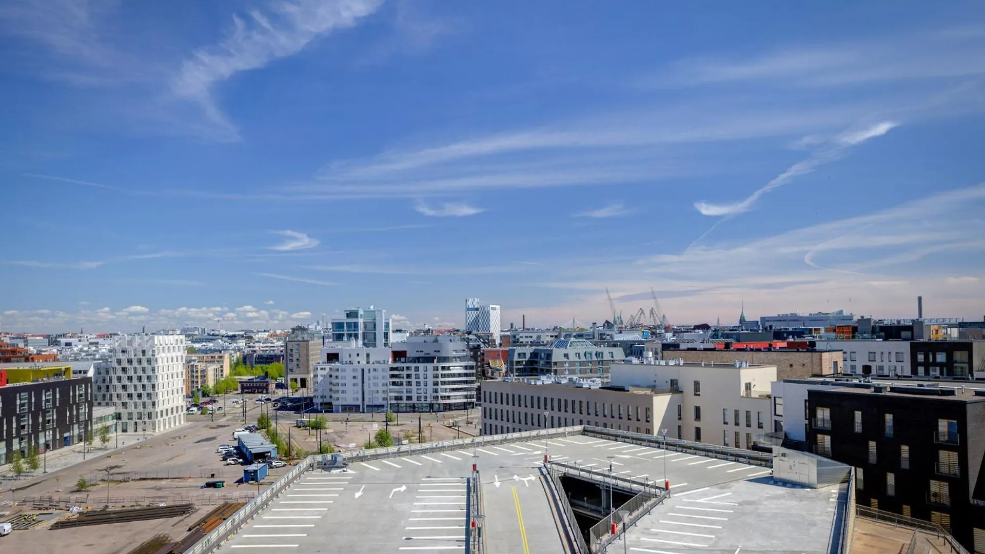 Modern And Stylish 1Br With Balcony And City View ヘルシンキ